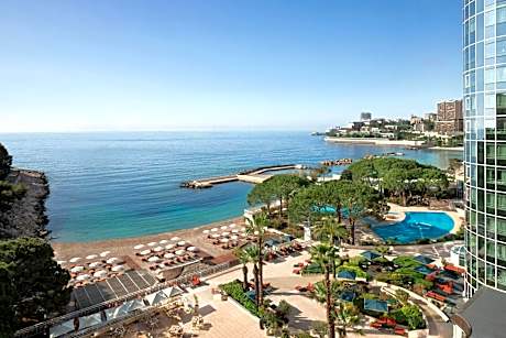 Le Meridien Beach Plaza