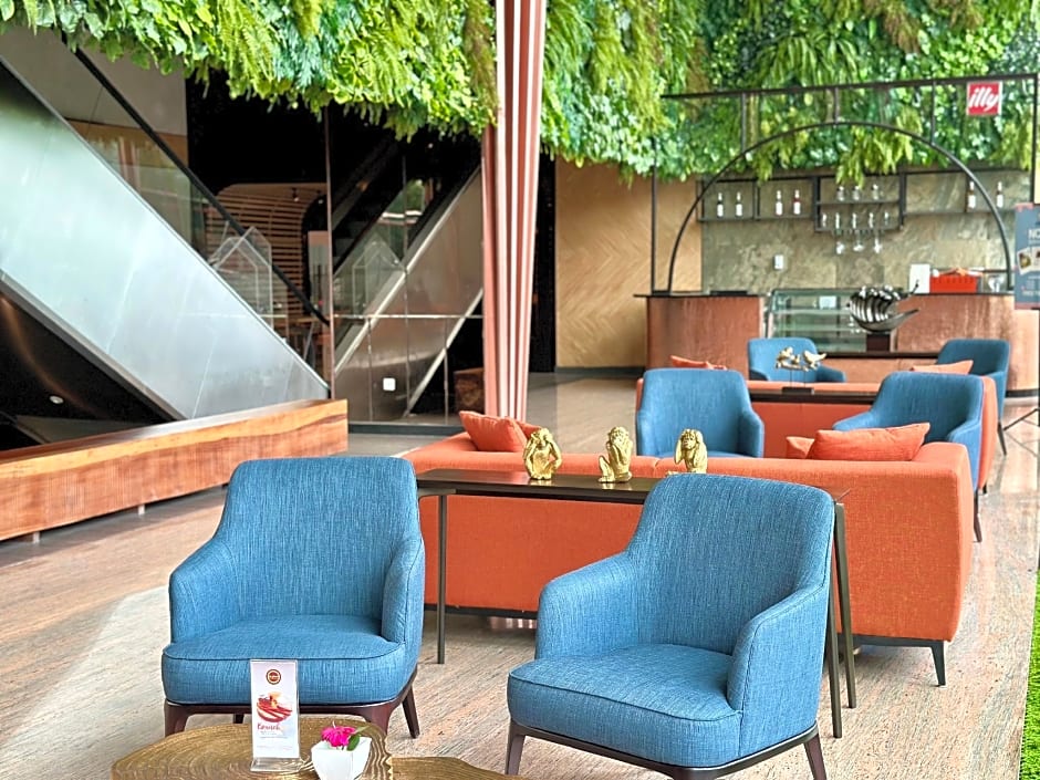 HARRIS Hotel & Conventions Gubeng