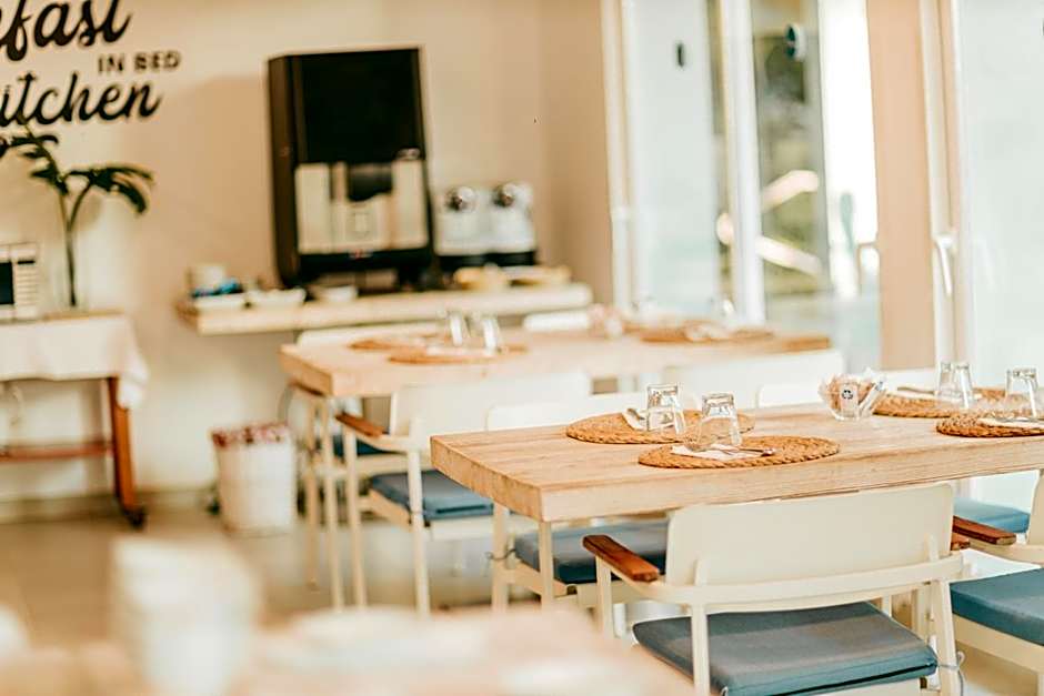 4U Miranda - Adults Only