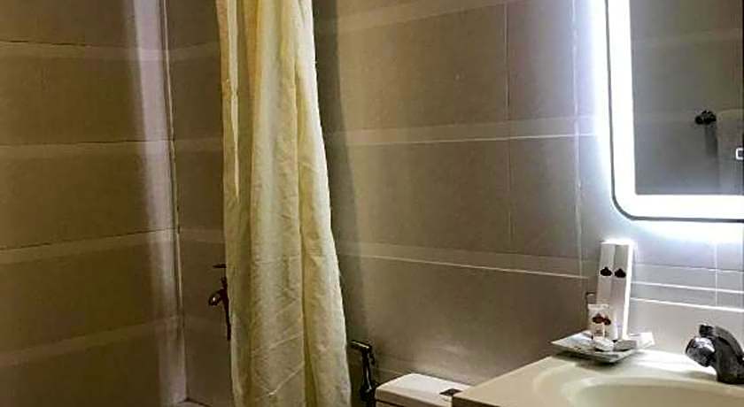 Queen Margarette Hotel