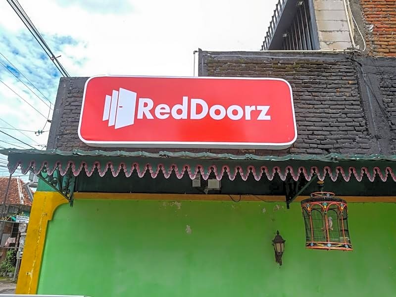 RedDoorz @ Mamagayo Inn Yogyakarta