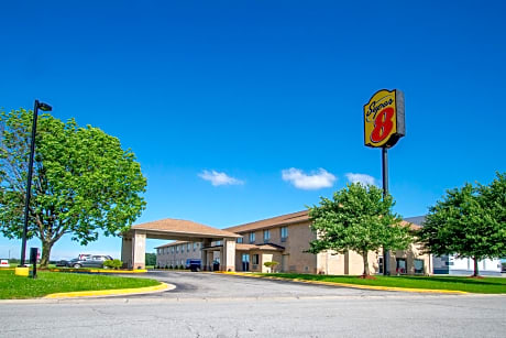 Super 8 by Wyndham Kokomo