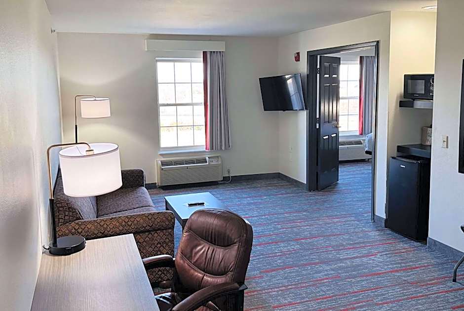 Ramada by Wyndham Sparta/At Speedway