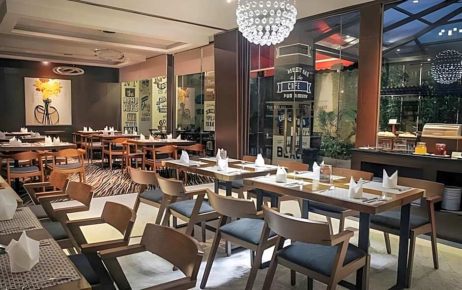 Sotis Hotel Falatehan