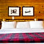 Shaver Lake Village Hotel