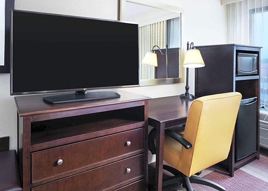 Hampton Inn By Hilton Dallas/Irving-Las Colinas