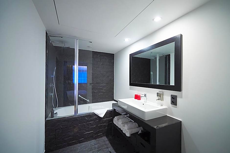 YOOMA Urban Lodge