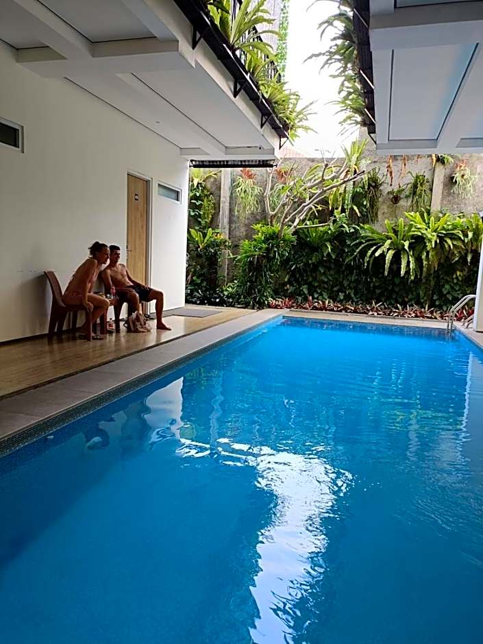 Rion Hostel Bogor