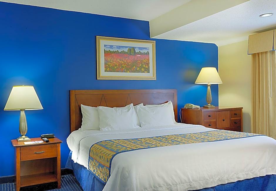 SureStay Studio by Best Western Charlotte Executive Park