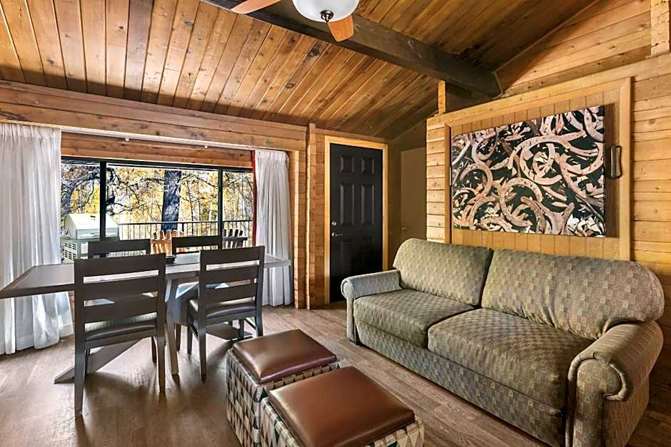 Kohl's Ranch Lodge