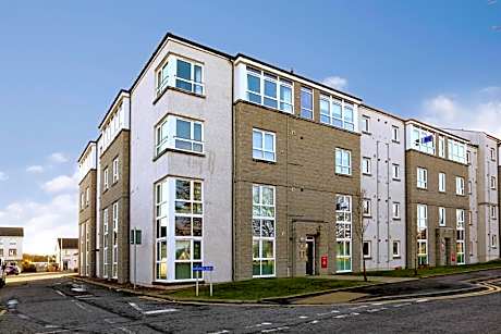Town and Country Burnside Road Apartments