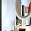 Manoir Des Arts Hotel