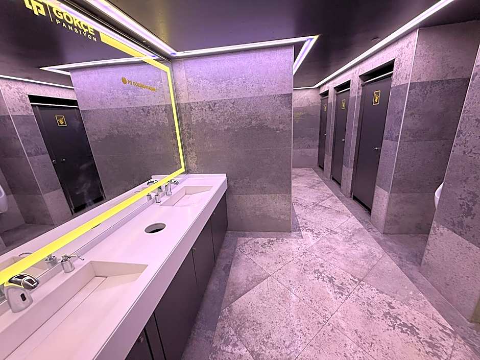 Gökçe Pansiyon - Only men