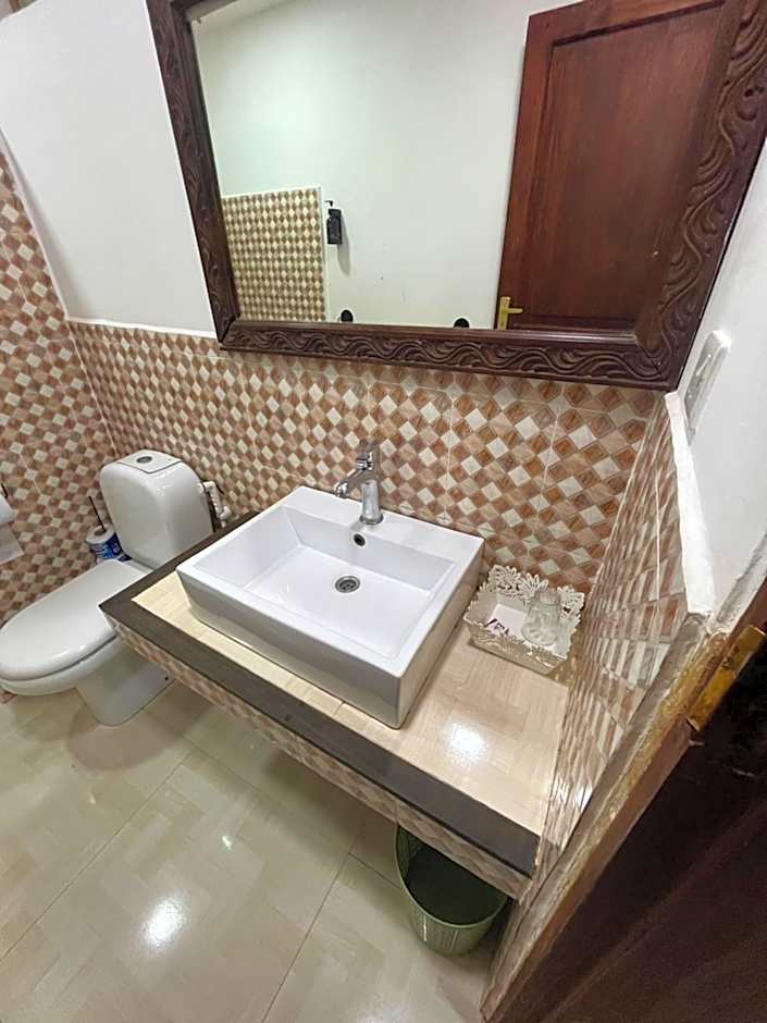 27 Cafe Zanzibar Airport Hotel