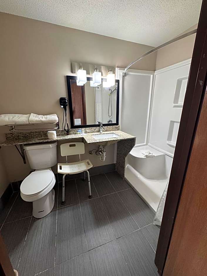 Baymont Inn & Suites by Wyndham Richmond