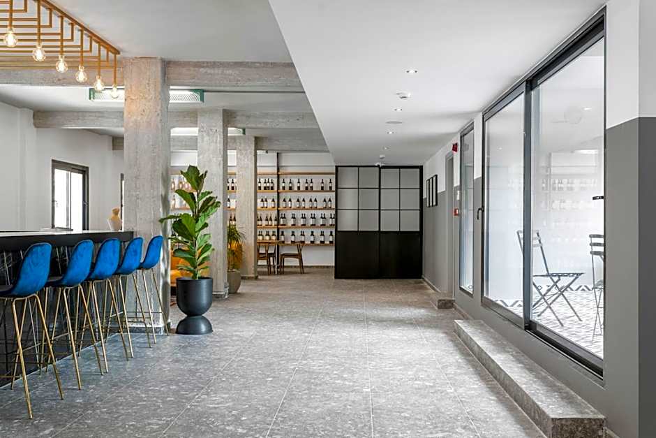 Play Theatrou Athens a member of Brown Hotels