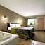 Super 8 by Wyndham Baton Rouge/I-12