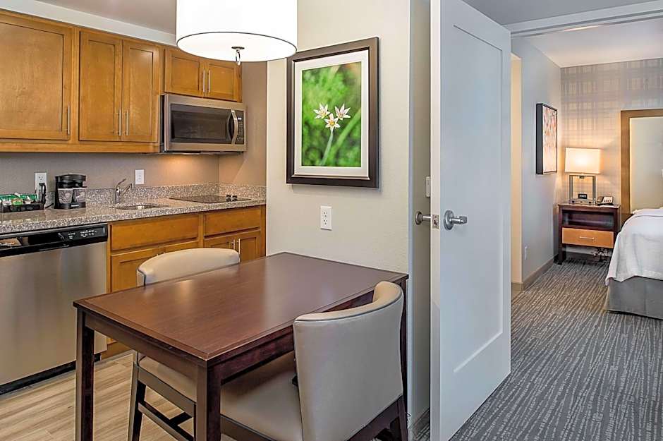 Homewood Suites by Hilton St. Louis Westport