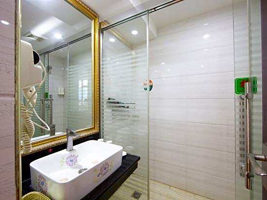 Huifeng Hotel