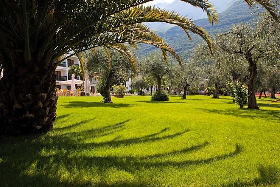 Club Hotel Olivi - Tennis Center