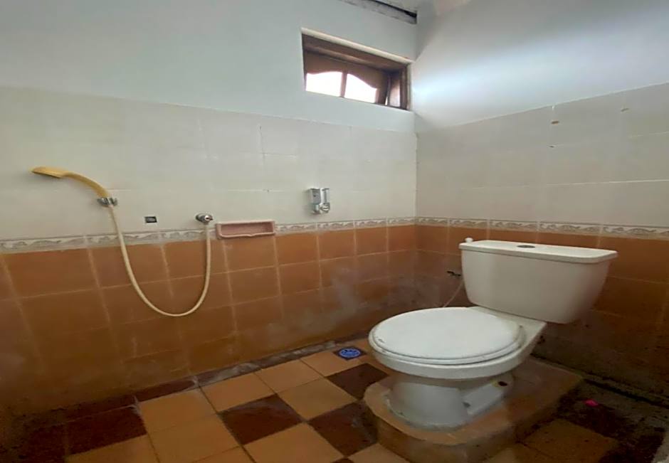 Hotel Candra Adigraha