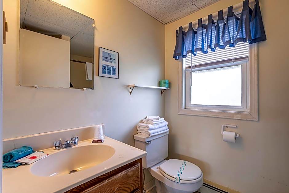 Inn Between the Beaches & Villager