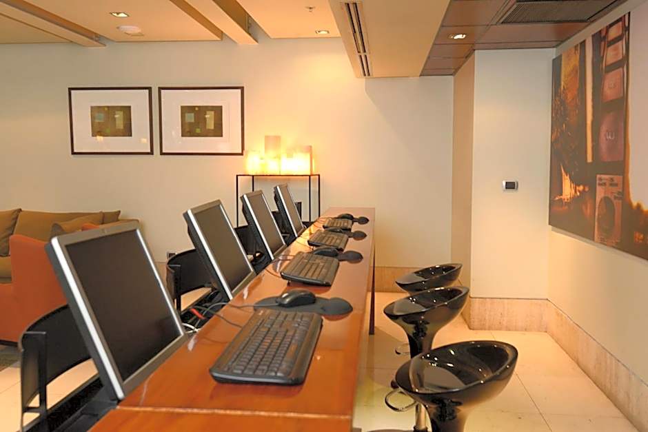 Holiday Inn Express Santiago Las Condes By IHG