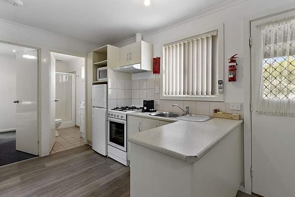 Costello Hotels - Moonta Bay Cabins