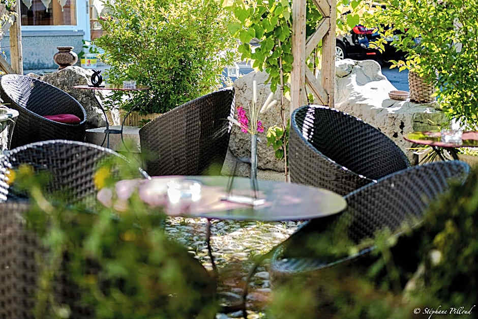 HOTEL de la Truite & SPA Le petit Nautilus