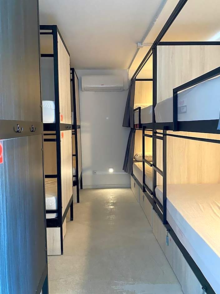 We Street Hostel - El Arenal-Albergue Turístico