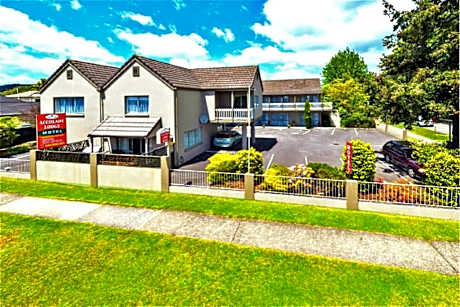Accolade Lodge Motel