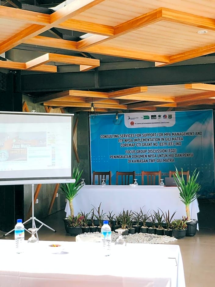 Royal Regantris Trawangan