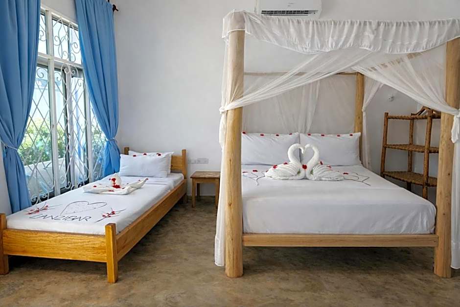 AROYA Boutique Hotel