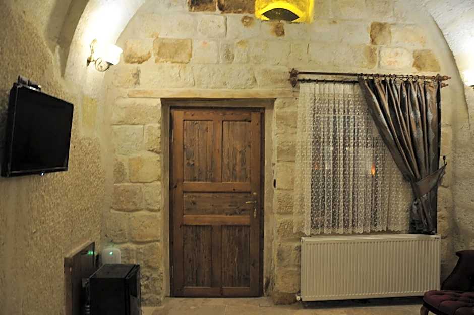Çavuşin Cave House-Cappadocia
