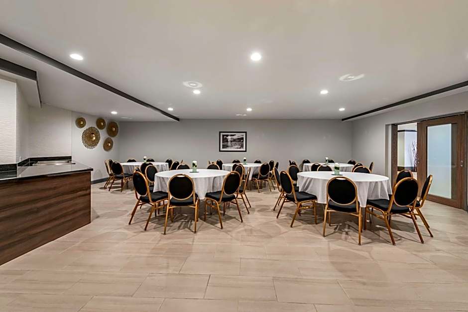 Best Western Premier Denver East