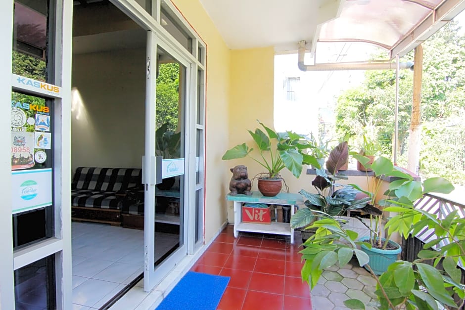 Batik Trinidar Homestay by ZUZU