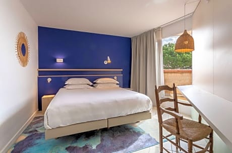 double or twin superior side sea view