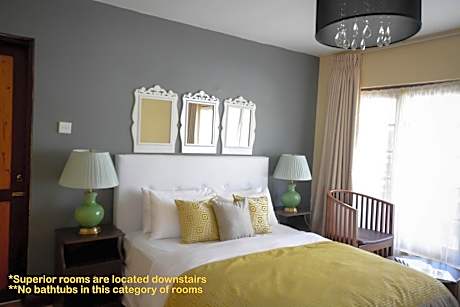 Standard Queen Room