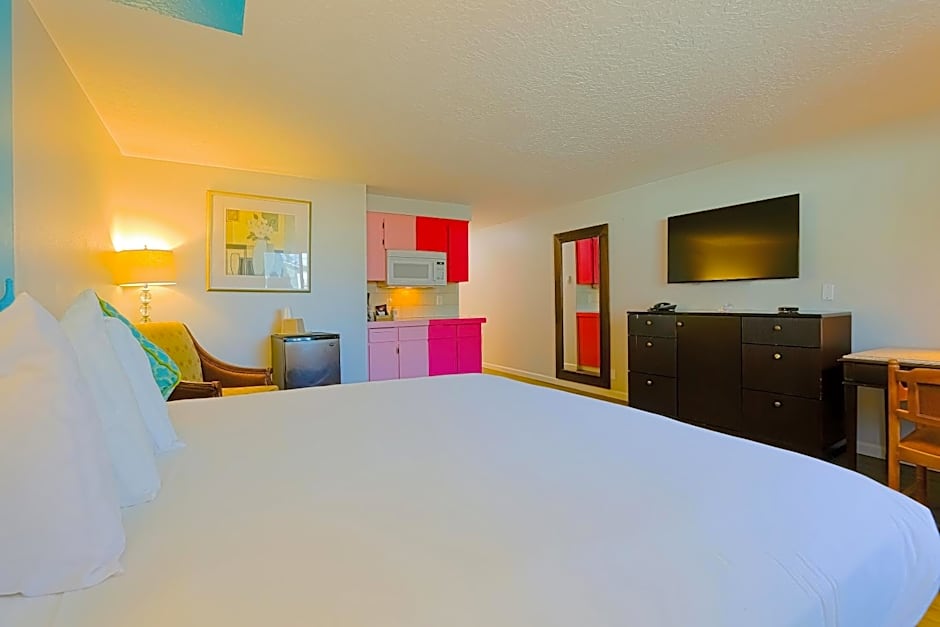 Coast River Inn by OYO Seaside