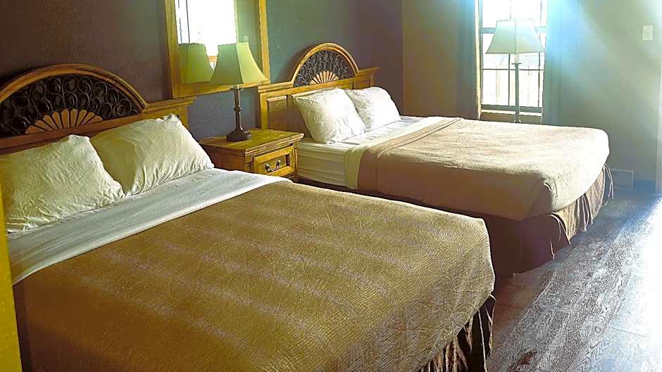 Econo Lodge Eagle Nest