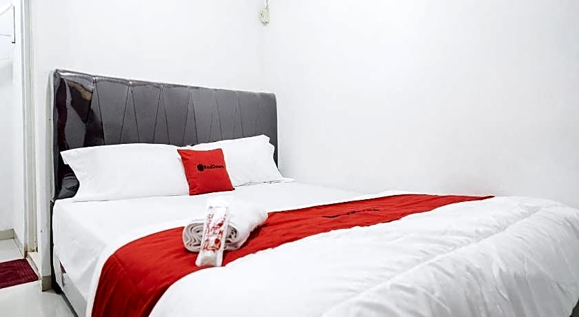 RedDoorz near Jalan Perintis Kemerdekaan Lampung