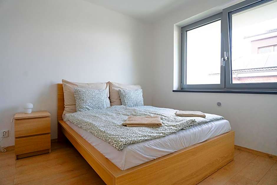 The Dante Villa Apartments