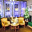 Aleksandr Pera Hotel