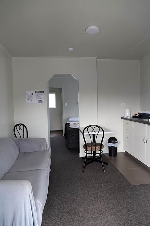 Sierra Beachfront Motel