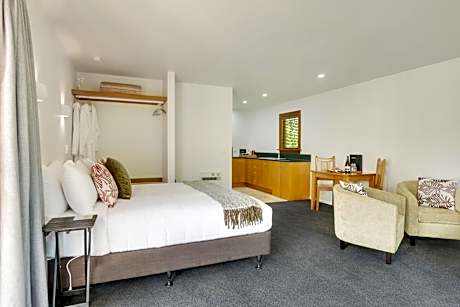 Garden Studio with Spa Bath - Adult Only