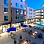 Holiday Inn Express and Suites Valencia - Santa Clarita By IHG