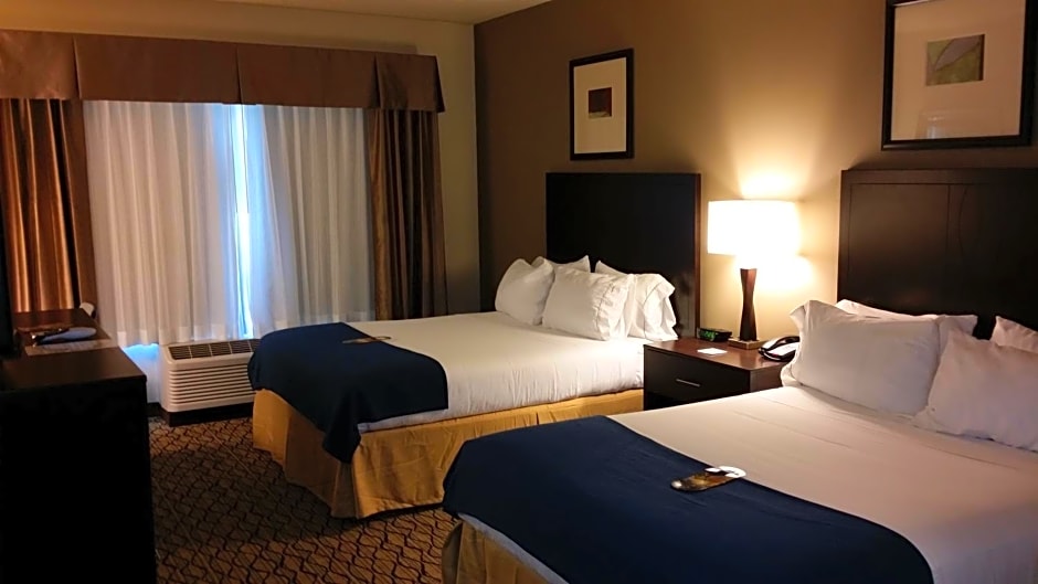 Holiday Inn Express & Suites Deming Mimbres Valley