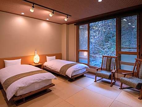 Japanese-Style Twin Room with River View