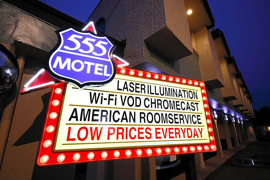 555MOTEL SHONAN