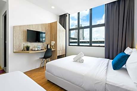 Deluxe Family Room
